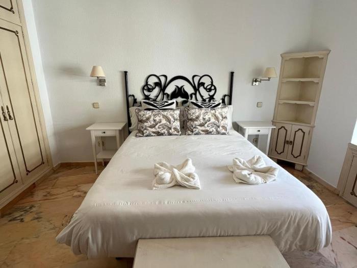 Amplitud, Comodidad Y Luz En El Centro De Apartament *